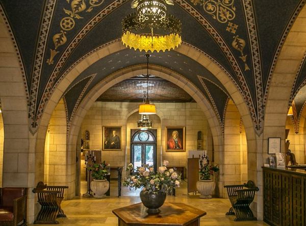 majestic lobby of the YMCA 3 Arches midrange hotel in Jerusalem majestic lobby of the YMCA 3 Arches midrange hotel in Jerusalem