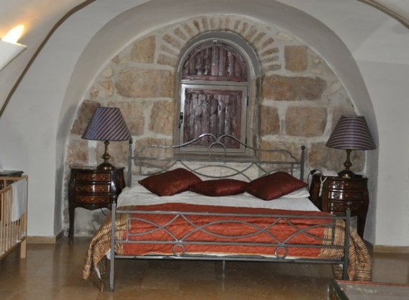 guest room at the Mount Zion midrange hotel in Jerusalem guest room at the Mount Zion midrange hotel in Jerusalem