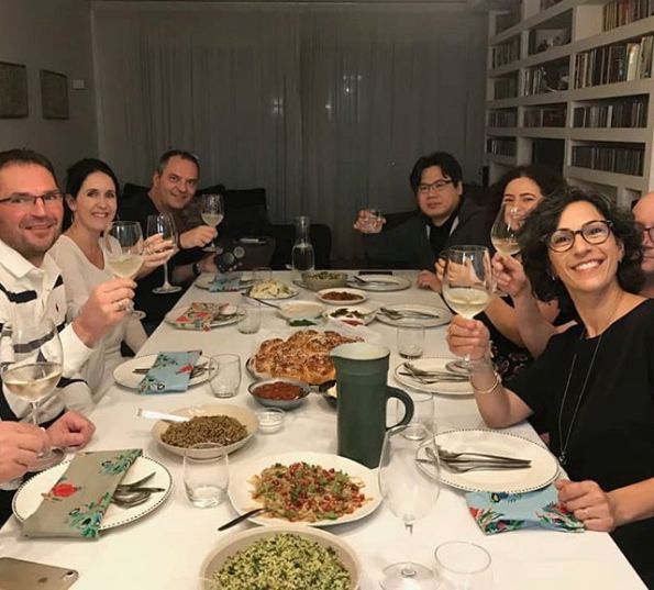 another fun Betzavta home-cooked dinner between tourists and Israelis another fun Betzavta home-cooked dinner between tourists and Israelis