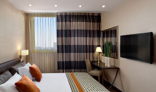 standard room at the Dan Panorama Hotel in Jerusalem standard room at the Dan Panorama Hotel in Jerusalem