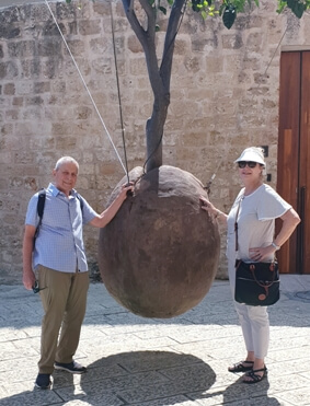 Eddie and wife touring in Jaffa with gotelaviv private tours