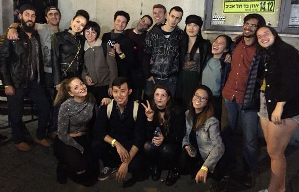 Pub Crawl Tel Aviv nightlife tour with fellow travellers