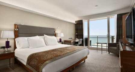 standard plus room at the  hilton tel aviv hotel