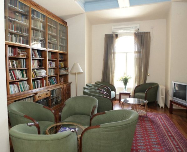 library at St. Andrews Scots Guesthouse in Jerusalem