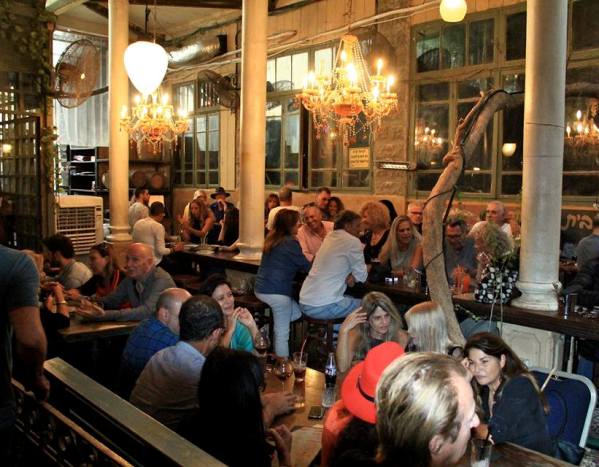 Tailormade bar at 99 Allenby Street Tailormade bar at 99 Allenby Street